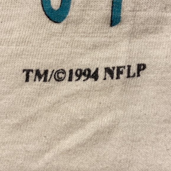 Men’s Miami Dolphins Magic Johnson tee 1994 in size large - Picture 4 of 8
